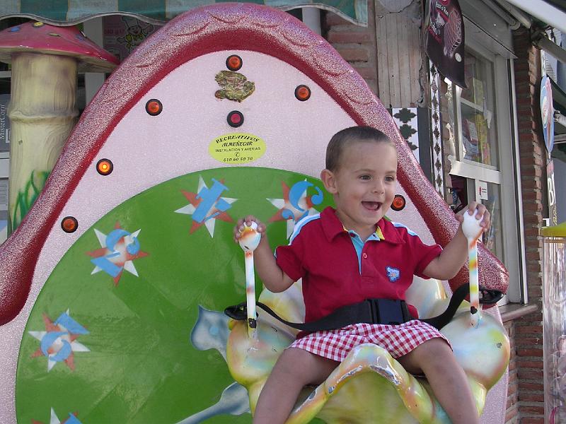 Oliver 16-jun-07 18-06-20.JPG